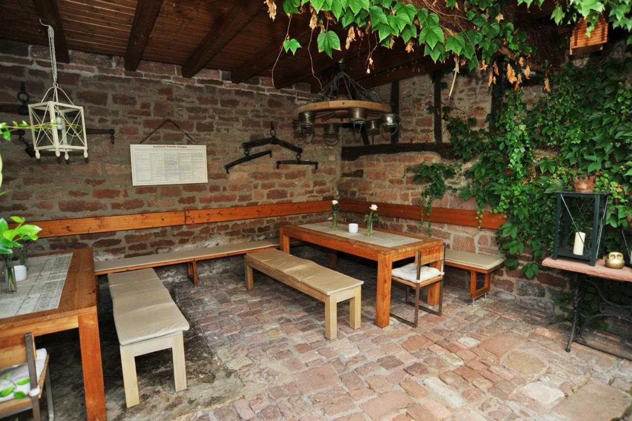 Gasthaus Zur Krone Grossheubach Exterior photo